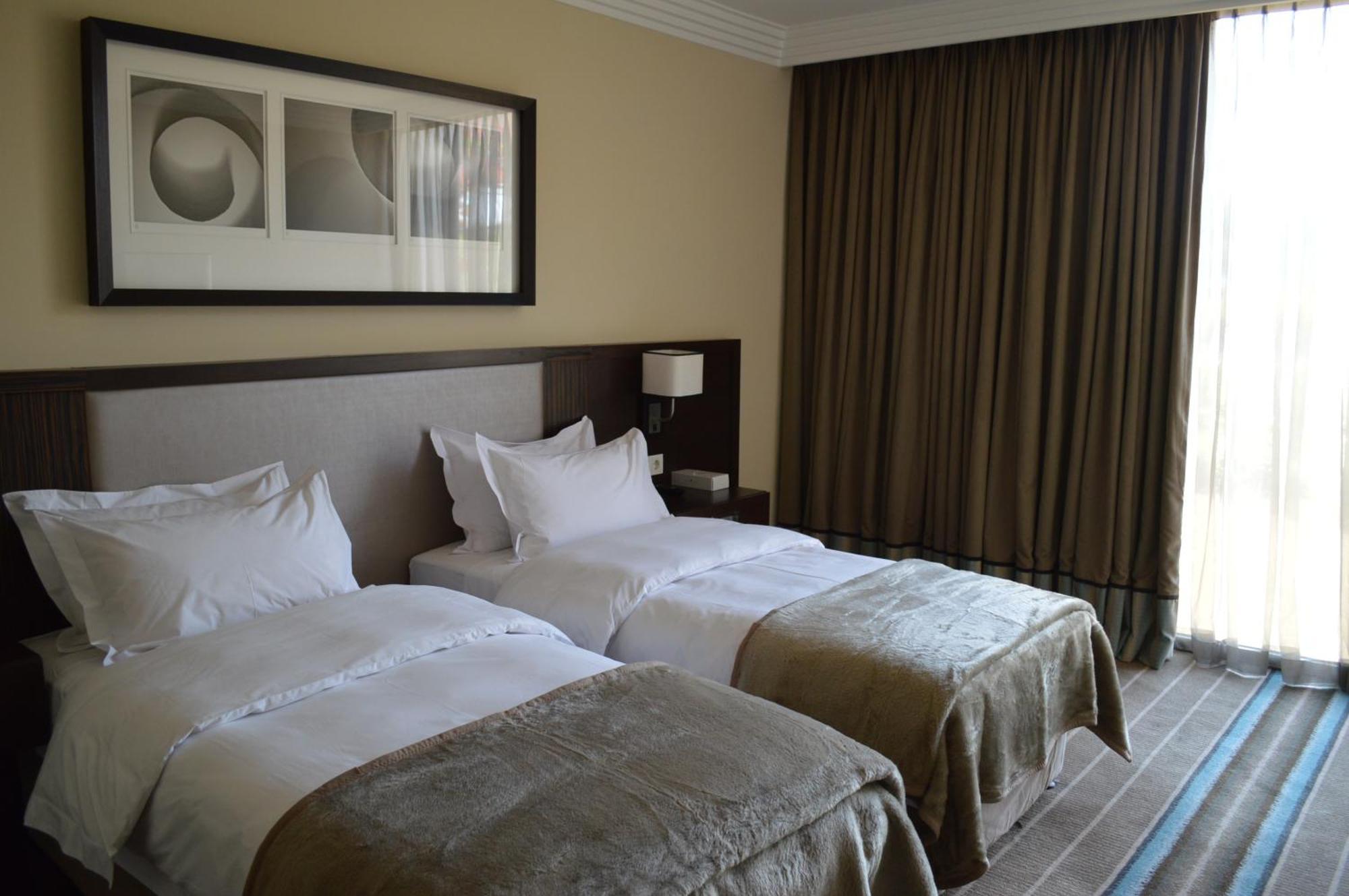 Pullman Lubumbashi Grand Karavia. Hotel Buitenkant foto